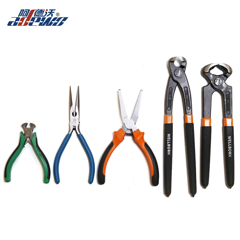 Stansvormtang voor het maken van regels